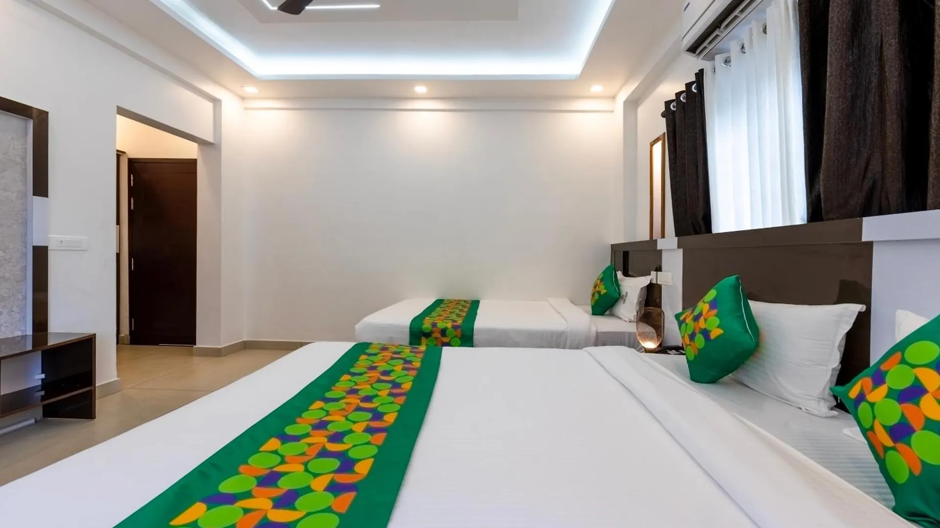 Treebo Premium Cochin Airport, 5 Min From Cochin Airport Hotel Kochi 3*,  India